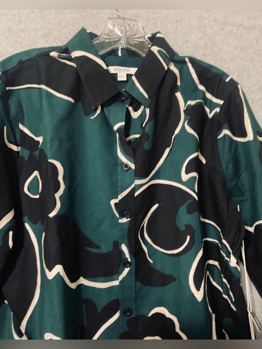 Chico's Forest Teal Black Cream Abstract Floral Button-Down Shirt  Sz 2 us 12 - Picture 5 of 11